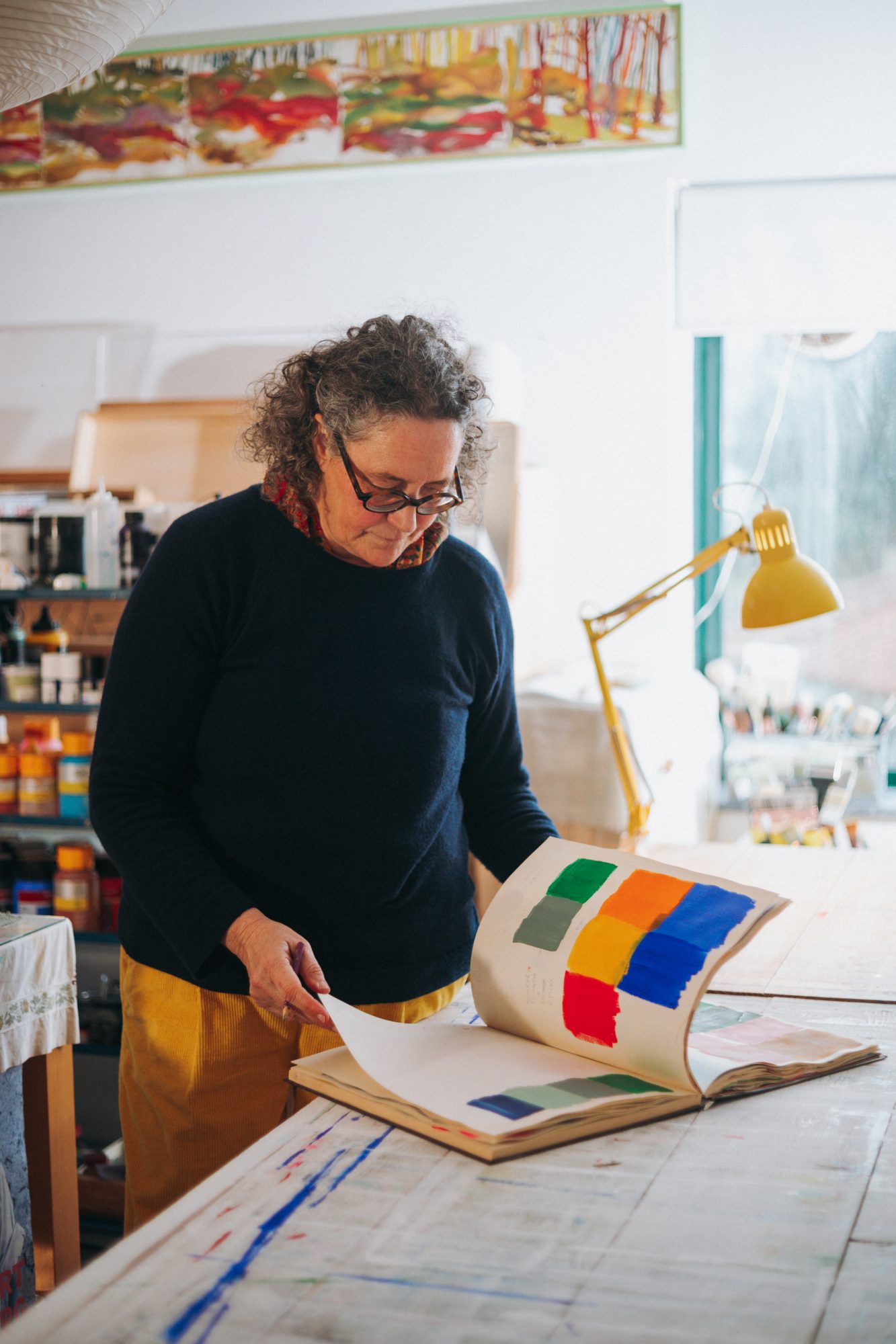 Graça Paz, where rural stillness <br> bleeds into colour